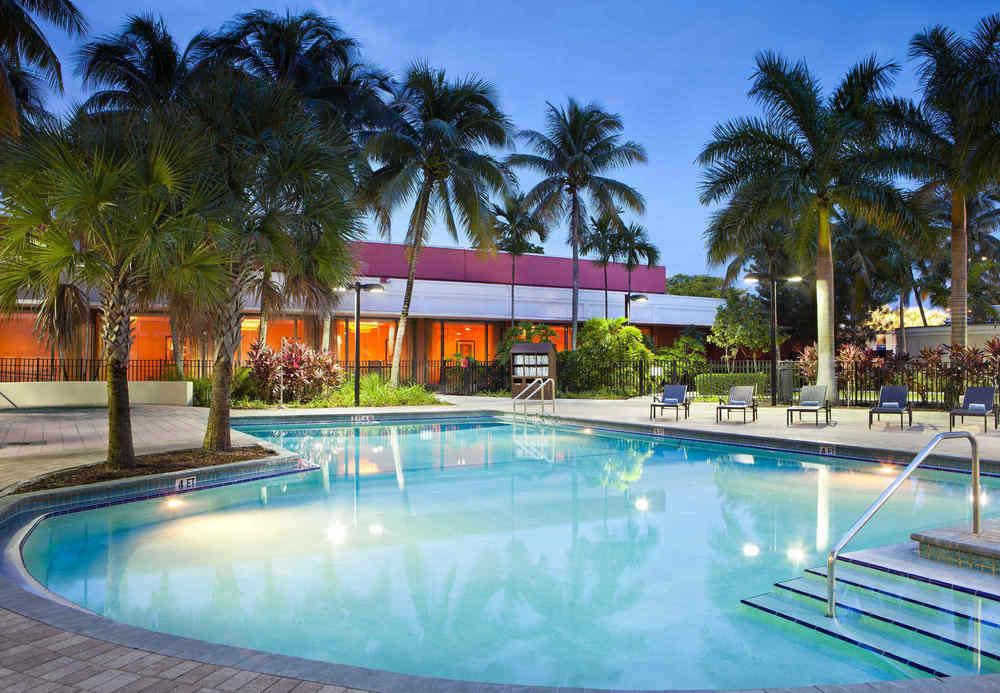Residence Inn By Marriott Miami Airport Экстерьер фото