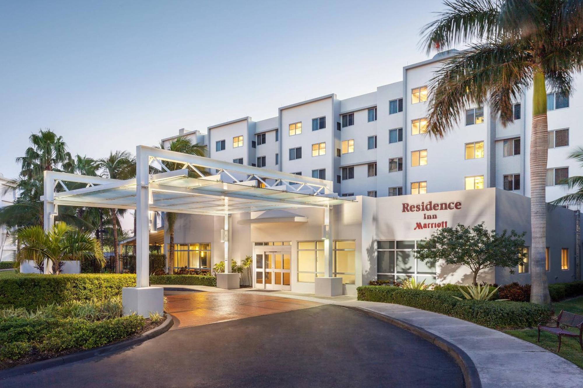 Residence Inn By Marriott Miami Airport Экстерьер фото