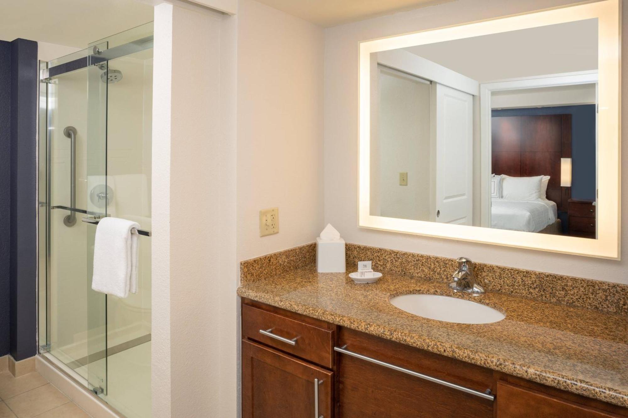Residence Inn By Marriott Miami Airport Экстерьер фото