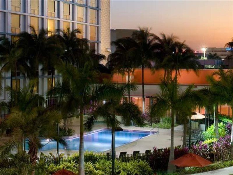 Residence Inn By Marriott Miami Airport Экстерьер фото