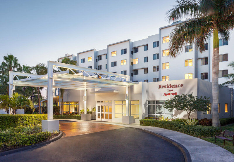 Residence Inn By Marriott Miami Airport Экстерьер фото
